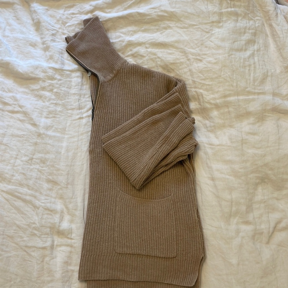 Madewell half zip sweater. Size M.
